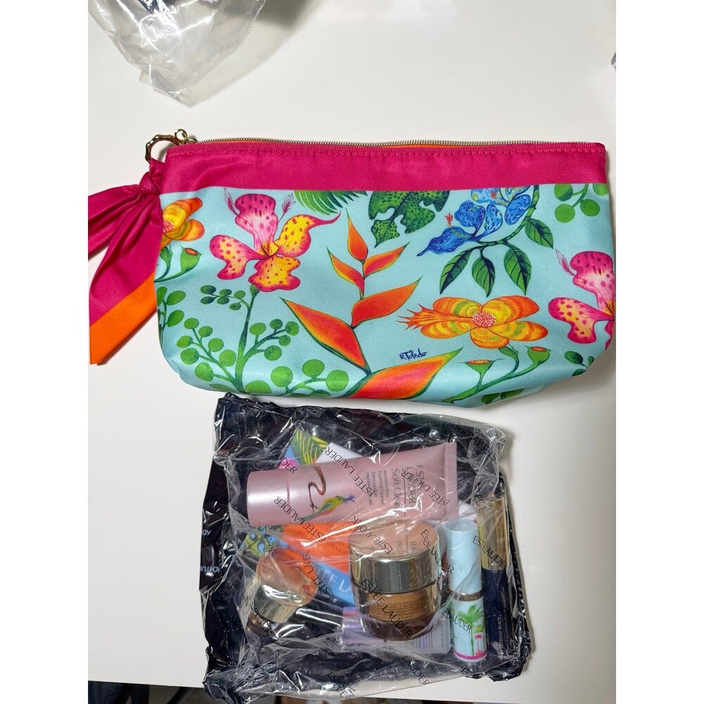 New Estee Lauder 7pc Deluxe Travel Set - Supreme set